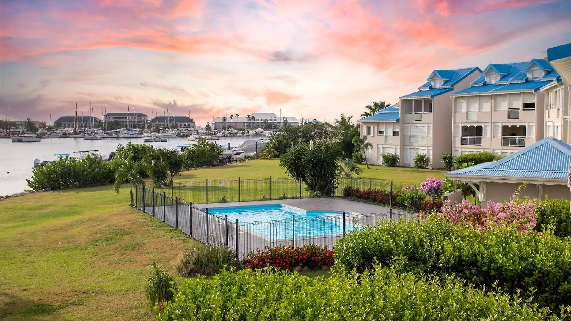 Vue Lagon Et Sunset Appart Duplex 6A7 P Tout Neuf Saint Martin 0*,  Sint Maarten/Saint Martin